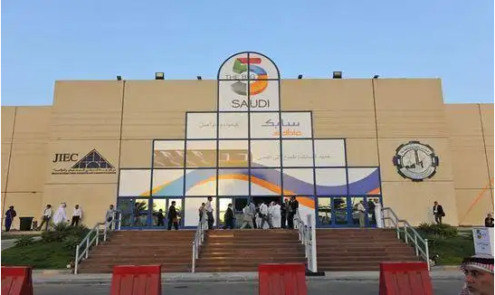 Notícias da exposição|Quangong Machinery Company fez a estreia deslumbrante do equipamento ZENITH no BIG 5 Saudi 2022, o International Building & Construction Show